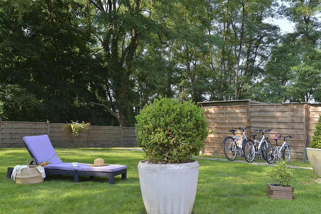 Logis Hotel Le Prieure Saint-Marcel  Екстериор снимка
